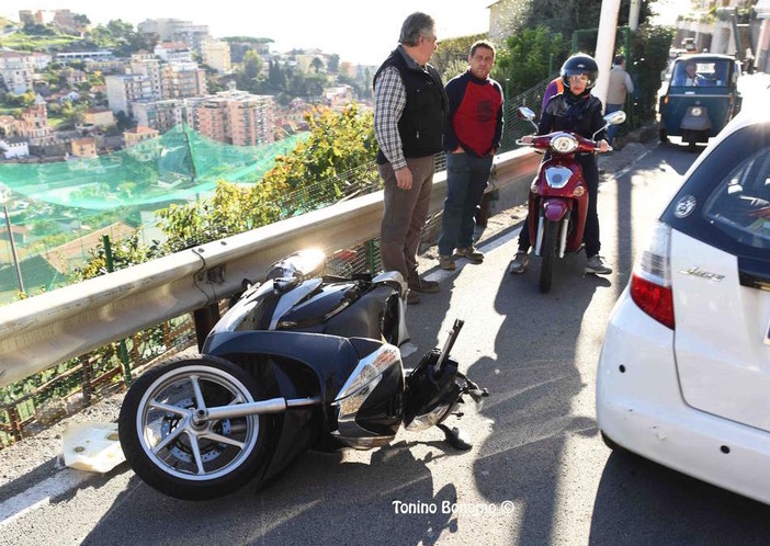 Sanremo: incidente in strada Senatore Ernesto Marsaglia, centauro in ospedale e traffico paralizzato