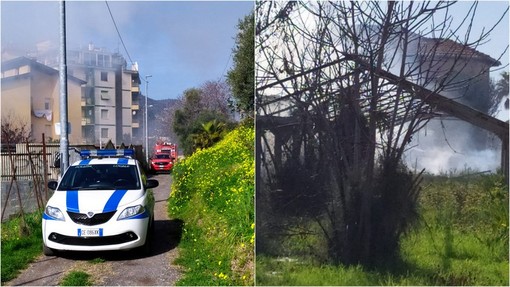 Vallecrosia, incendio in via I Maggio: coltre di fumo invade il centro città (Foto e video)