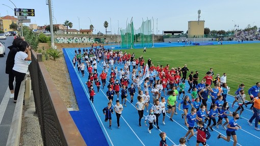 Imperia, il campo di atletica del Prino diventa a pagamento per gli amatori: il singolo accesso costerà 3 euro