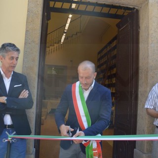 Ventimiglia: giornata di festa per il centro storico con l'inaugurazione della Biblioteca Aprosiana e dell'Infopoint turistico (Foto e Video)