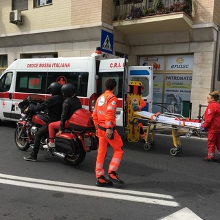 Imperia: incidente in viale Matteotti. Investite due ragazze da un motociclista