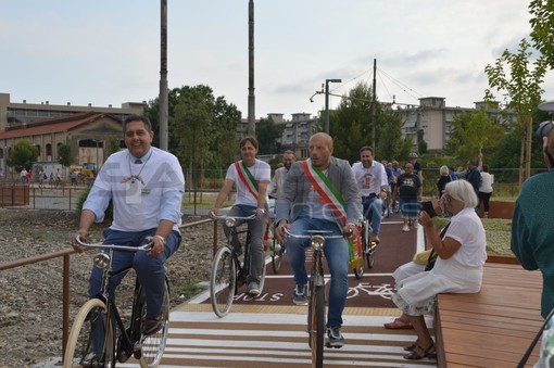 Grande festa per l'inaugurazione della Ciclovia Pelagos che collega Ventimiglia e Camporosso (Foto e Video)