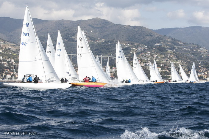 Vela: spettacolo Dragoni questo fine settimana allo Yacht Club Sanremo