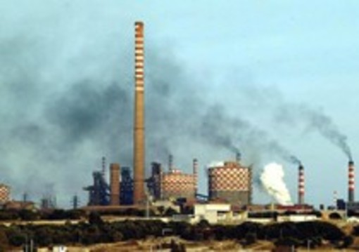 Sfondone anche dell'ex ministro dell'ambiente: Ilva, &quot;A Taranto talebanismo giudiziario&quot;