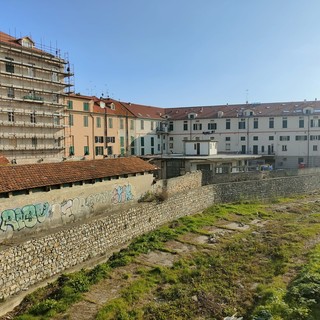 Imperia, parcheggio pubblico ai Granatini è muro contro muro Comune-proprietà. I legali della Garibbo Siri: “Opera irragionevole”