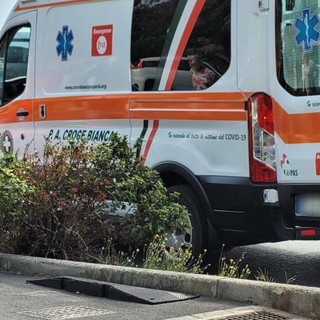 Rischia di annegare a San Lorenzo al Mare, uomo in gravi condizioni