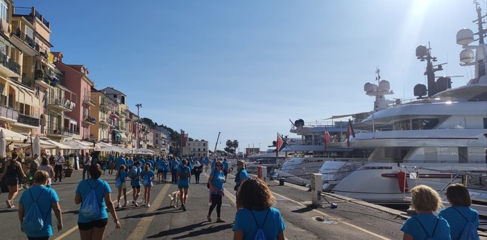 A Imperia in oltre 150 per la Camminata dell'Ail (foto)