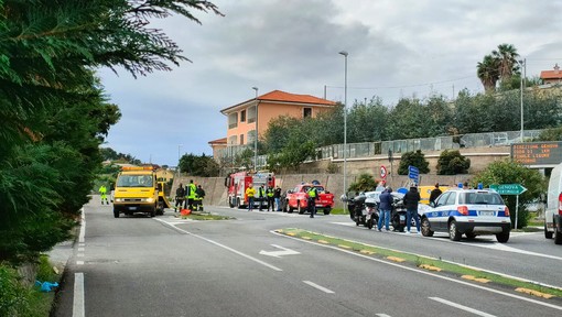 Sanremo: scontro auto-moto in via Padre Semeria, centauro al Ps (Foto)