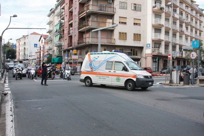 Sanremo: il quartiere di San Martino non 'dorme' per il continuo transito notturno dei camion sull'Aurelia