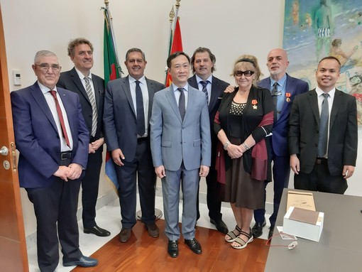 Il governatore Toti incontra l'ambasciatore del Vietnam Duong Hai Hung in visita per la prima volta in Liguria (foto)