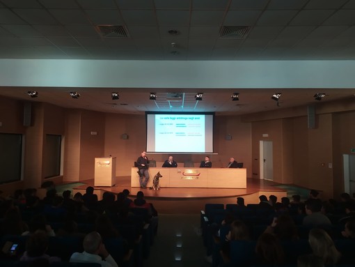 Seminario di aggiornamento per docenti studenti delle superiori e universitari: iniziativa di Unige e Camera di Commercio 'Riviere di Liguria'