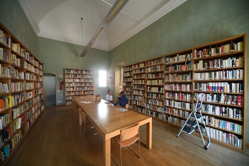 Biblioteca di Ventimiglia chiusa nei momenti chiave: gli studenti accusano &quot;Ci continuate a privare degli spazi che ci servono per la nostra formazione&quot;