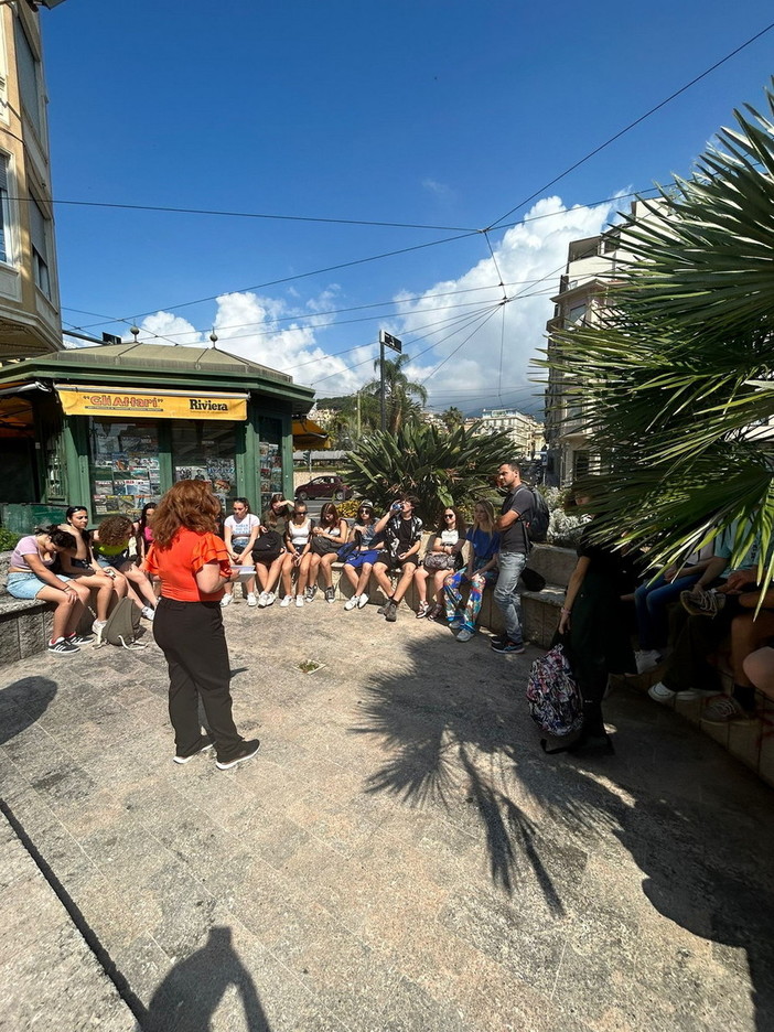 Sanremo: gli studenti della prima A del liceo Cassini sulle tracce di Italo Calvino (foto)