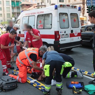 Sanremo: scooter tenta di evitare pedoni, tre feriti. Tra questi l'ex funzionario dei VVF Piero Tosi