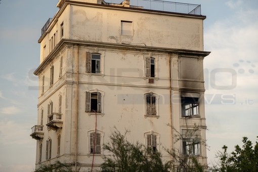 Sanremo: degrado attorno all'area di Villa Helios, la viva protesta di un cittadino