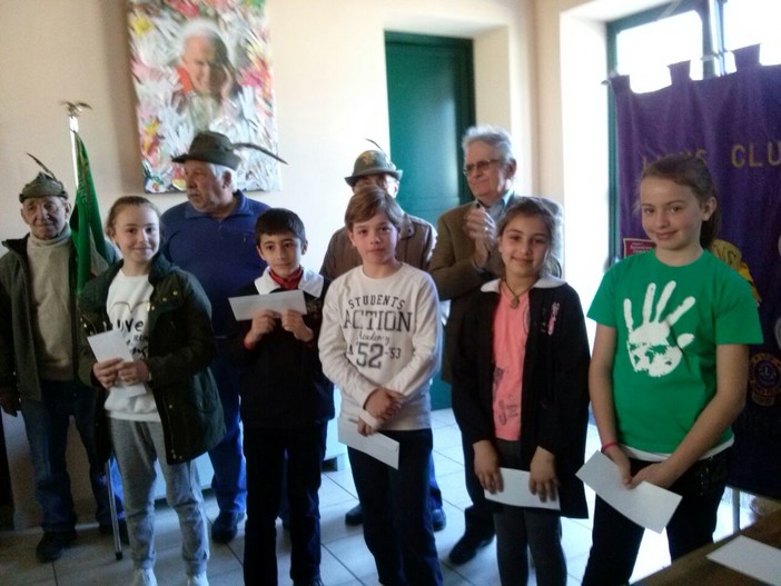 San Bartolomeo al Mare: Lions Club Diano Marina Golfo e Diano Marina Host al servizio della scuola