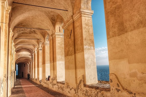 Viaggio nel territorio: una passeggiata alle Logge di Santa Chiara al Parasio, con Alberto Berruti