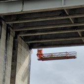 Distacco di materiale dal viadotto autostradale, arriva l’ordinanza del Comune di Diano Marina