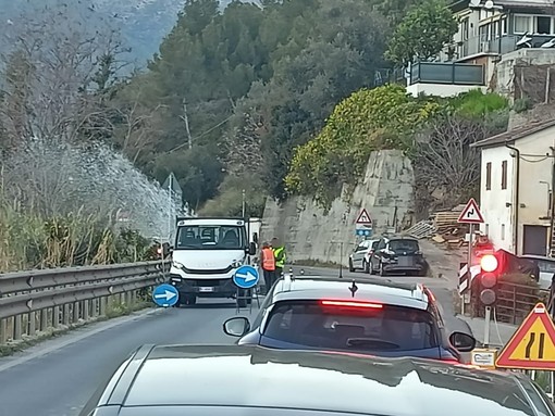 Ventimiglia, lavori sulla statale 20: disagi alla viabilità (Foto)