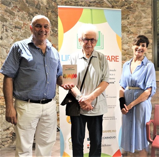 Sanremo: applausi per Bruno Gambarotta ospite della rassegna Libri da Gustare al Forte di Santa Tecla