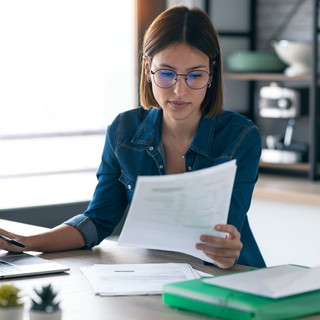 Lavoro, apre oggi il bando per le imprese liguri che assumono nel commercio e nell’artigianato: da FSE 5 milioni di euro