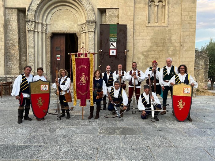 Ventimiglia, tuffo nel passato con 'A ludum balistrae&quot;: il torneo di tiro con la balestra antica (Foto)