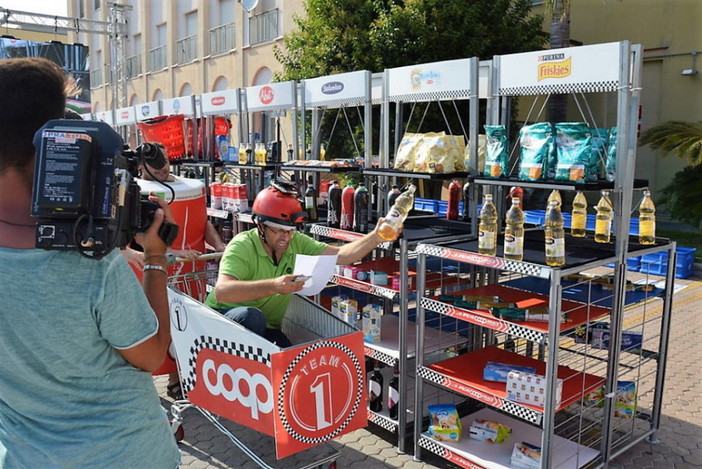 La Molecola Coop Race torna in Liguria: la gara di carrelli mette in palio fino a 1000 euro di spesa