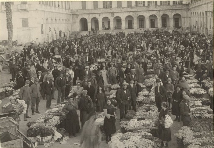 Sanremo: oggi pomeriggio la rievocazione storica della tradizione floricola in abiti d'epoca