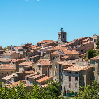 Il villaggio di Mons