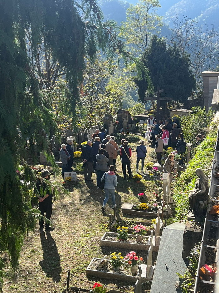 Giorno dei morti, a Carpasio santa messa in suffragio dei defunti (Foto)