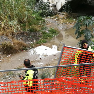 Ventimiglia: sospese alle 16.45 le ricerche del migrante disperso, per ora nessuna traccia del corpo (Foto e Video)