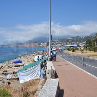 Ventimiglia: Alfano smentisce ipotesi di sgombero, intanto ecco il lavoro della Croce Rossa negli ultimi giorni