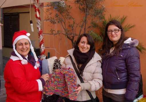 Bordighera: oggi mercatino di Natale nella città alta. Le foto più suggestive