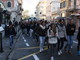 Sanremo: protesta studentesca in centro, i manifestanti cercano di entrare all'IPSIA