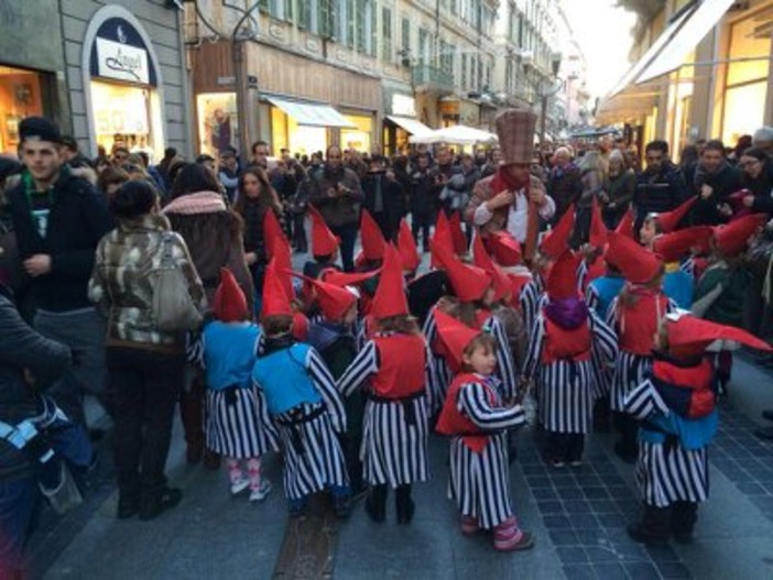 Sanremo: il bilancio e le foto delle manifestazioni Natalizie dell'Associazione Narima