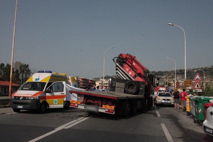 Incidente mortale di ieri sull'Aurelia, una lettrice &quot;Sarebbe opportuno tacere...&quot;