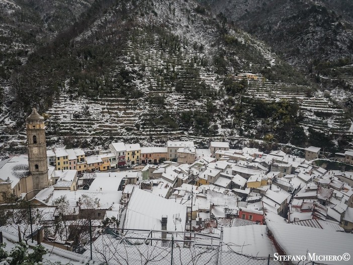 Badalucco sotto la neve, alcuni anni fa