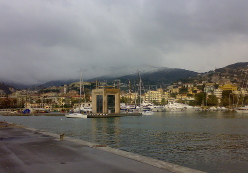 Sanremo: ecco la prima neve, nessun disagio per le strade