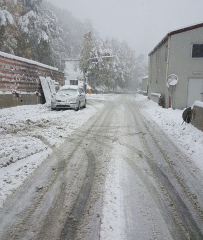 Il Colle di Tenda inbiancato, oggi pomeriggio