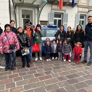 Sanremo: i bambini del Nido La Cicogna in visita alla sede della Poizia di Stato (foto)