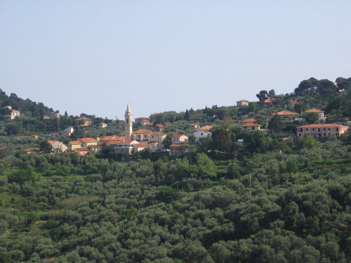 Diano Marina: anti Covid a Gorleri, dopo la Messa di Natale non ci saranno il tradizionale falò e la cioccolata calda