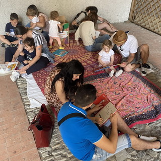 Sanremo: i bambini del nido 'La Nuvola' alla scoperta del borgo di Dolceacqua (foto)