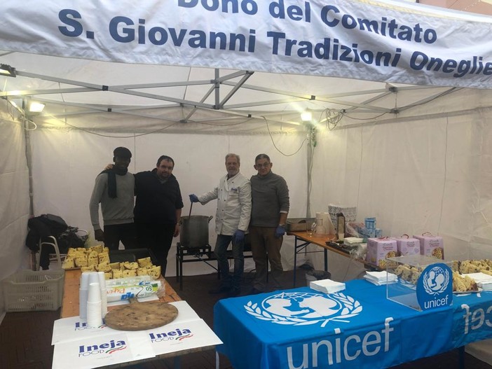 Imperia: Ineja e Vigili del fuoco insieme per Unicef per 'Natale di solidarietà'