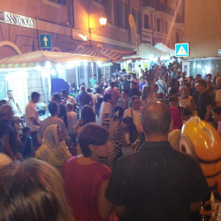 Imperia: in migliaia per la Notte Bianca. Capacci: &quot;Il 'casino' si deve fare a Imperia&quot; Foto e video