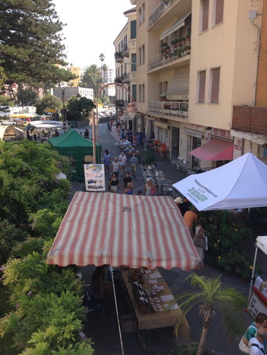 Arma Taggia: successo per la manifestazione di ieri in via Queirolo 'Olio, Vino e ...'