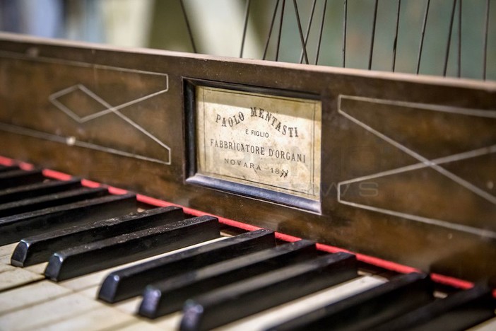 Dopo 141 anni l'Organo della Santissima Trinità lascia Taggia: iniziato un 'viaggio nel tempo' per il restauro dello strumento (Foto e Video)