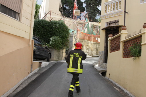 Sanremo: crollo di un ponteggio in via Val del Ponte, intervento dei vigili del fuoco