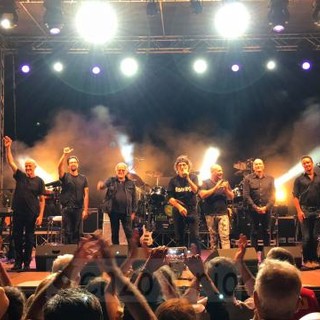 Ventimiglia: successo per il concerto di ieri sera della Premiata Forneria Marconi. Le foto di Enzo Iorio