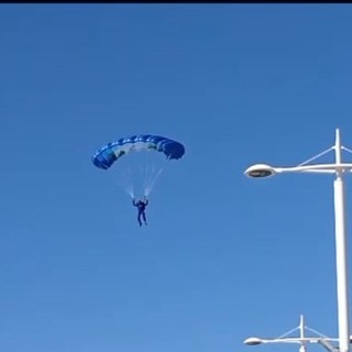 Ecco le prove dell’apertura delle Vele d’Epoca con gli incursori della Marina (video)