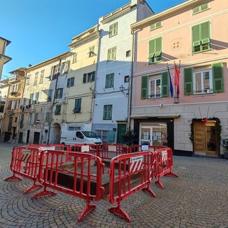 Giochi, musica e dolci in piazza Garibaldi: Camporosso festeggia la Befana (Foto)